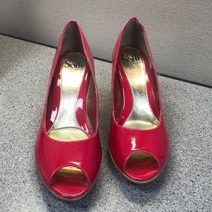 Sofft Pink Peep-Toe Heels